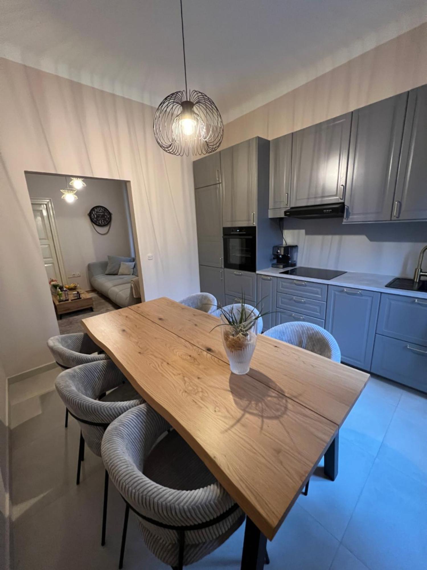 Apartment Sandra Pula
